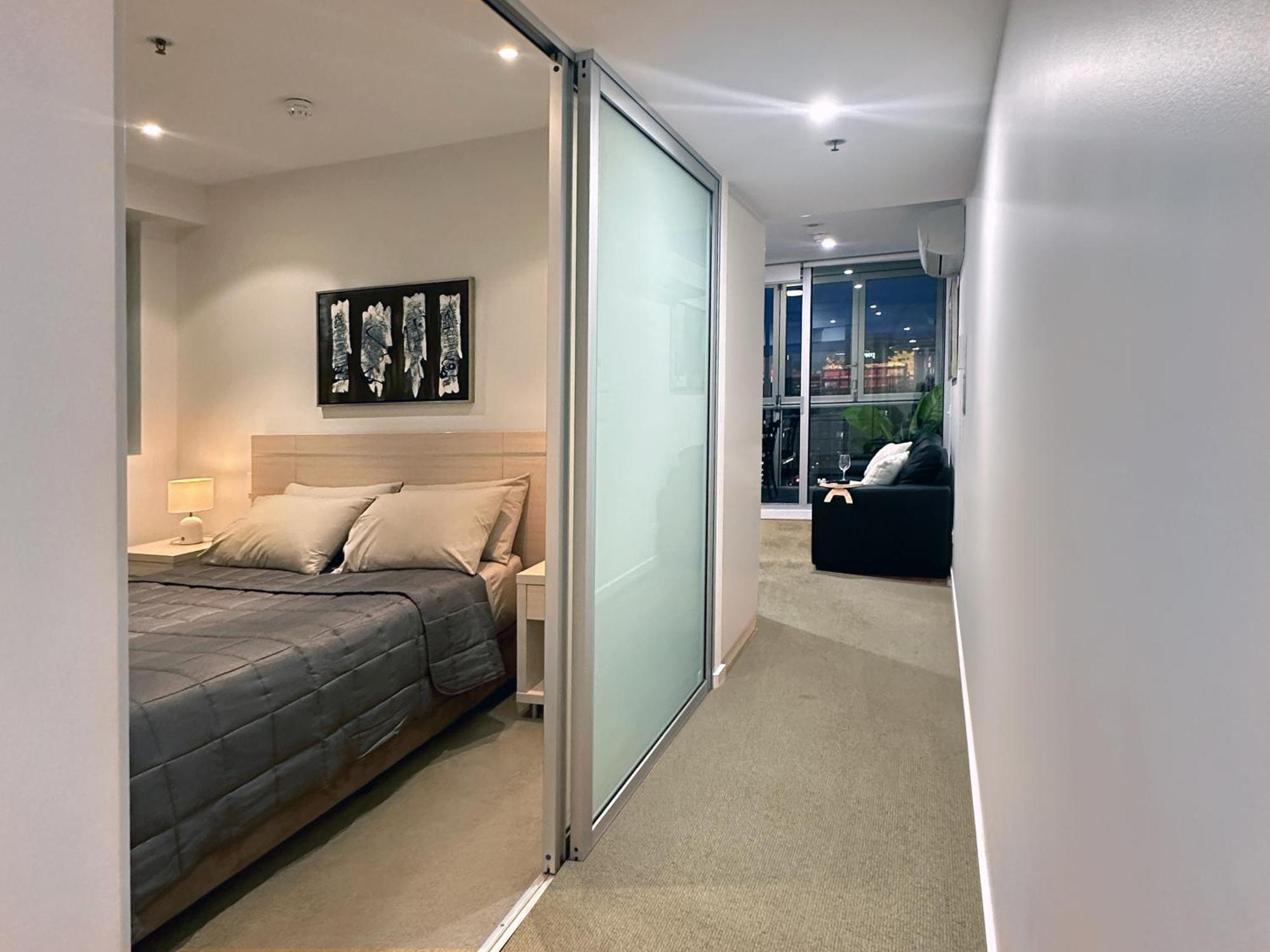 Sky View Apartment Cbd Skyline 2Br Apartment Balcony Spa Access Sleeps 6 阿德莱德 外观 照片